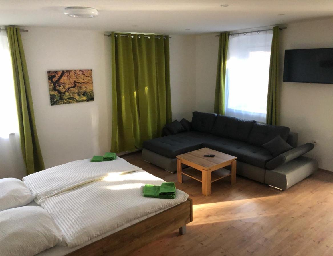Ferienwohnung „Gmuender Hof“ 그뮌트 외부 사진
